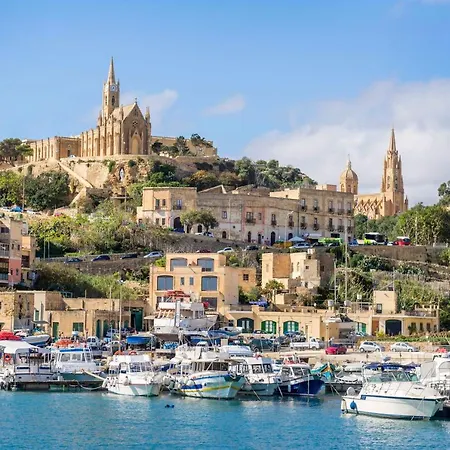 Seaview And Wellness Penthouse In Gozo - Happy *