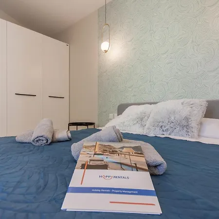 Seaview And Wellness Penthouse In Gozo - Happy 아파트