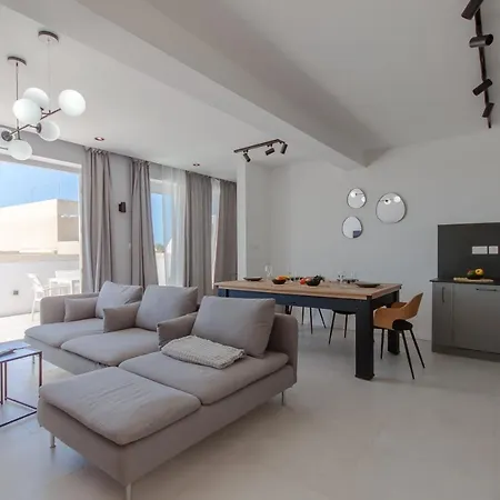 Seaview And Wellness Penthouse In Gozo - Happy Apartment Xaghra