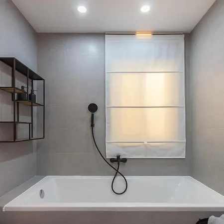Seaview And Wellness Penthouse In Gozo - Happy Apartment