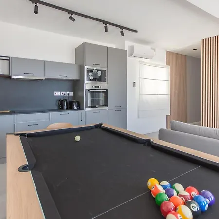 Seaview And Wellness Penthouse In Gozo - Happy Apartment *