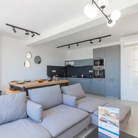 Apartment Seaview And Wellness Penthouse In Gozo - Happy Xaghra